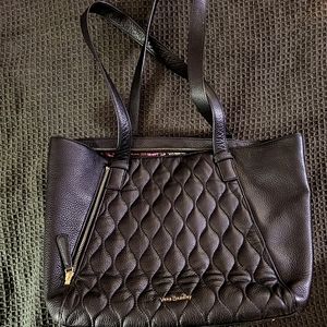 Vera bradley, small avery tote in black